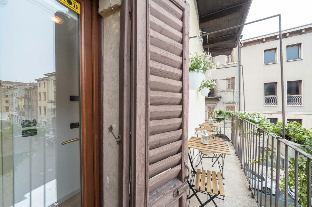 Arena Balcony Apartment *